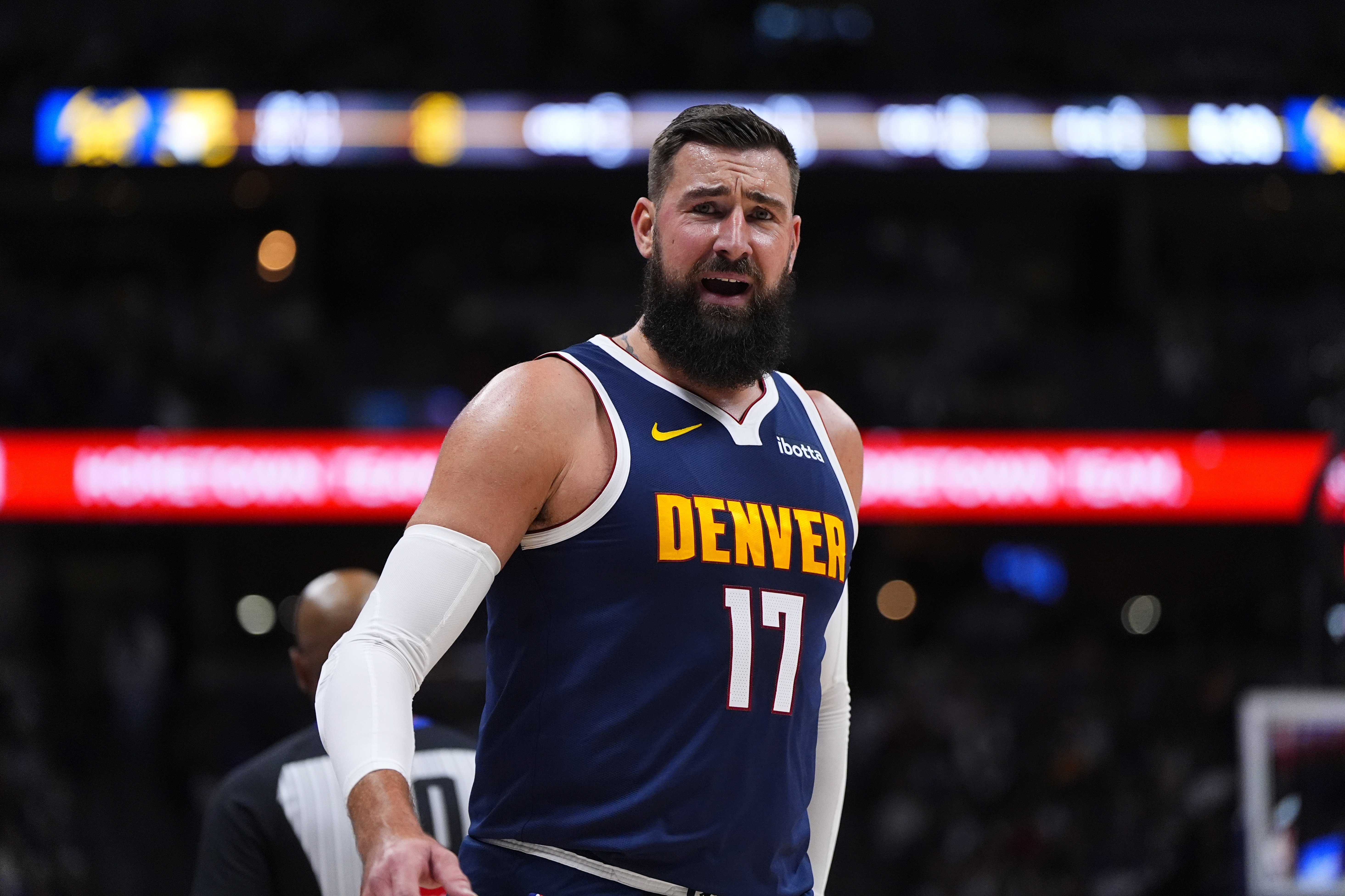 旺财28入口-今天打双塔！瓦兰丘纳斯首发17分钟 6中4&amp;5罚全中拿到13分6板